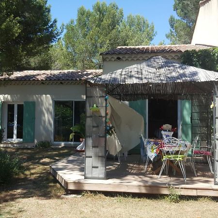 L'Oliveraie En Provence Lambesc Exteriör bild